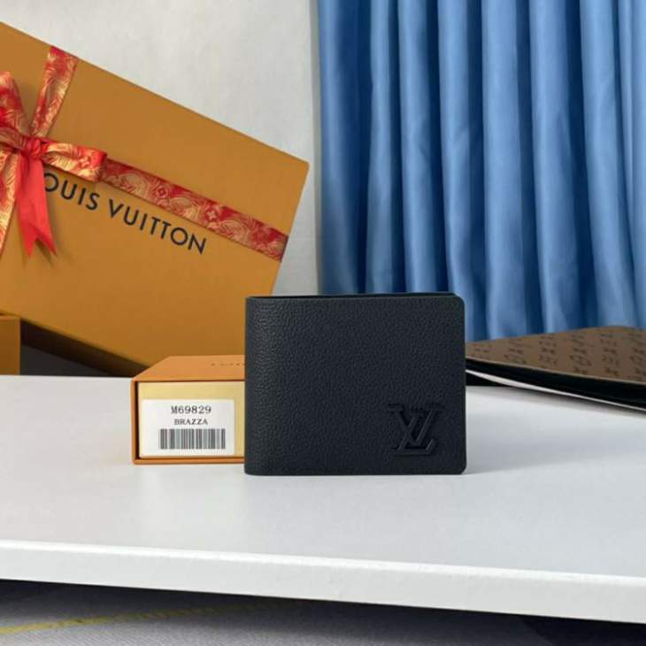 Picture of Louis Vuitton Wallets _SKUfw222909215fw